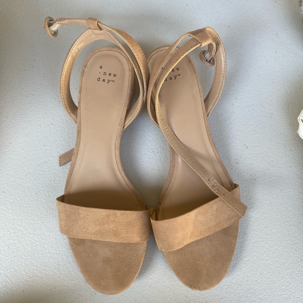 Women’s Sandals size 10